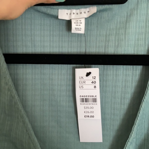 TOPSHOP NWT wrap top - Picture 2 of 3